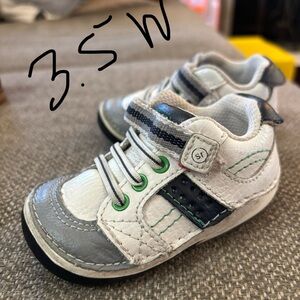Carter’s White and Gray Shoes 3.5W